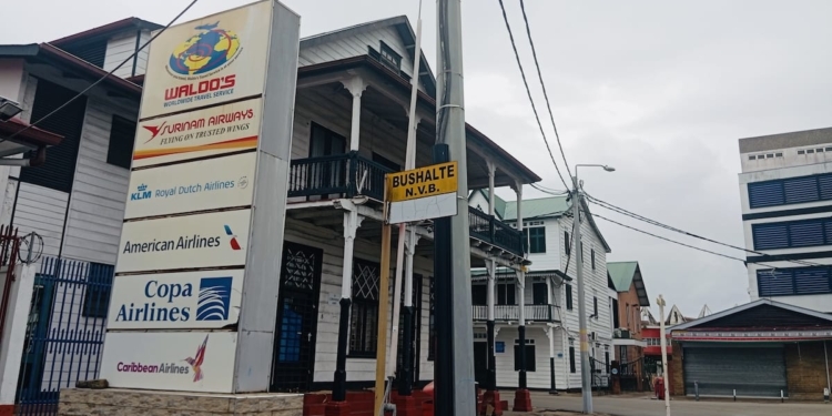 waldo bushalte paramaribo suriname