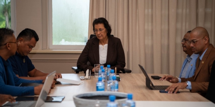 Afspraken gemaakt over salarissen en achterstallige overuren