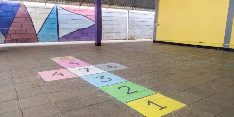 djompo futu kinderspel