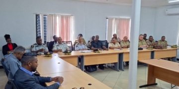 monorath [olitie en dc's