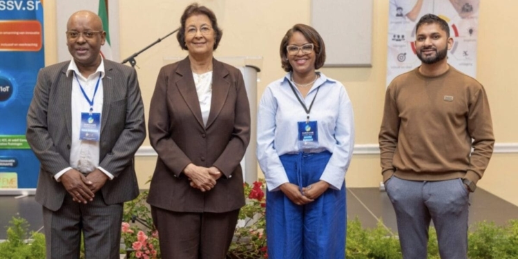 President Simons tijdens opening Suriname Silicon Valley Summit over ICT ontwikkeling en digitalisering