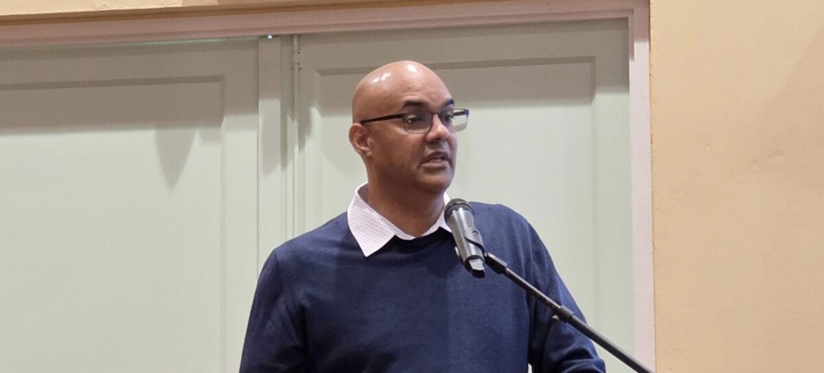 Validatiesessie voor communicatiestrategie oprichting Delfstoffenautoriteit Suriname bij ministerie NH