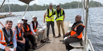 brunings naar frans guyana grens