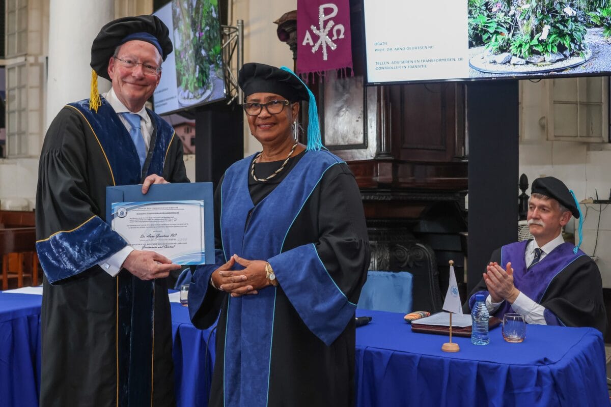 profesoor antonde kom