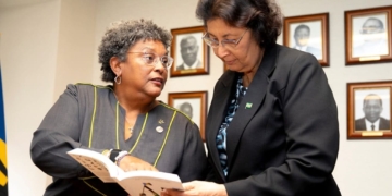 simons en mia motley