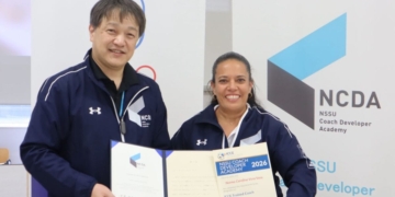 stb feliciteert surinamer