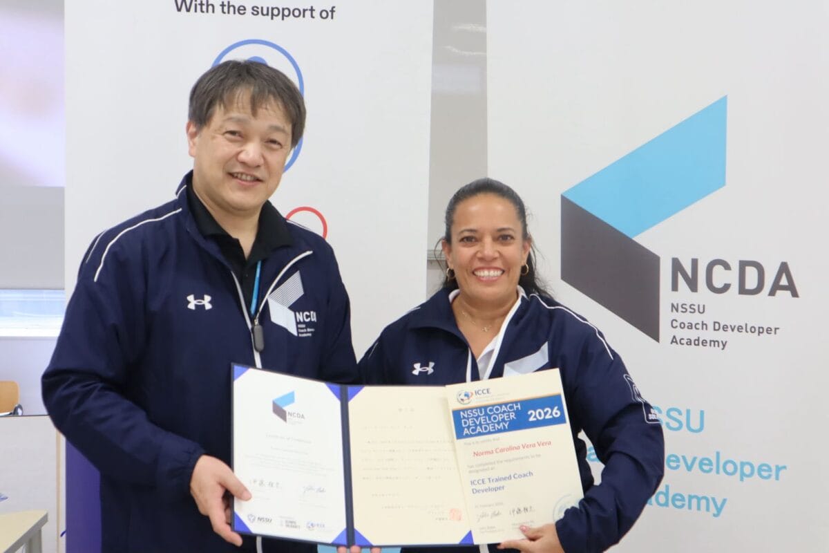 stb feliciteert surinamer