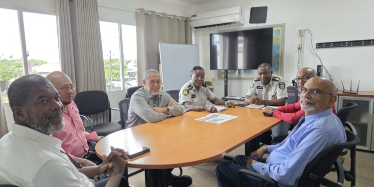 Bestuur VPBS op kennismakingsbezoek bij waarnemend korpschef Pinas voor samenwerking