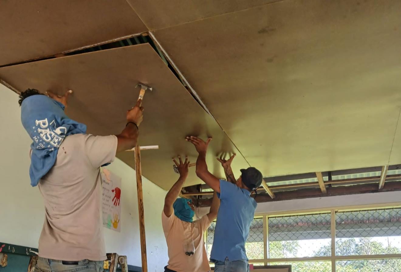 renovatie school saramacca