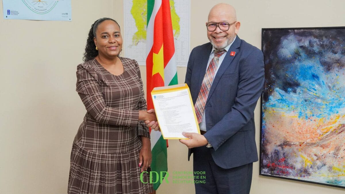 cenrtum voor democratie currie