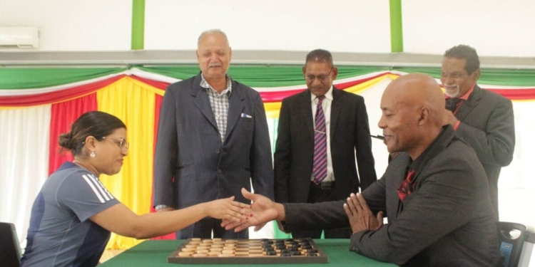 dammen interguynese spelen