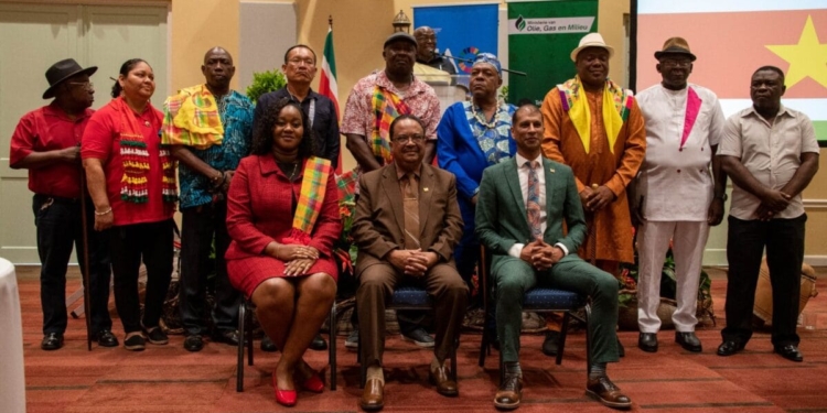 dialoog inheemsen en traibalen