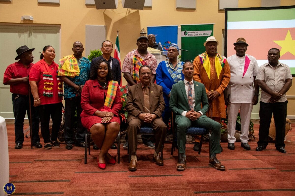 dialoog inheemsen en traibalen