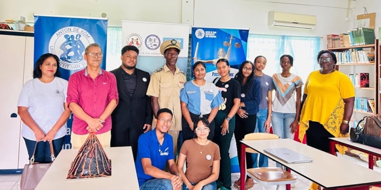 kinderproject coronie