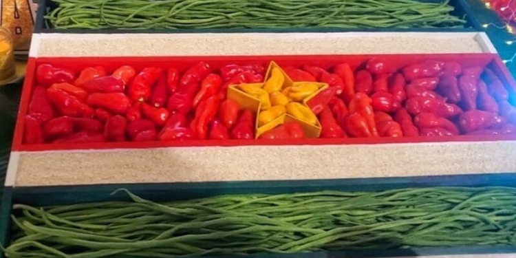 Surinaamse vlag met kouseband rijst peper