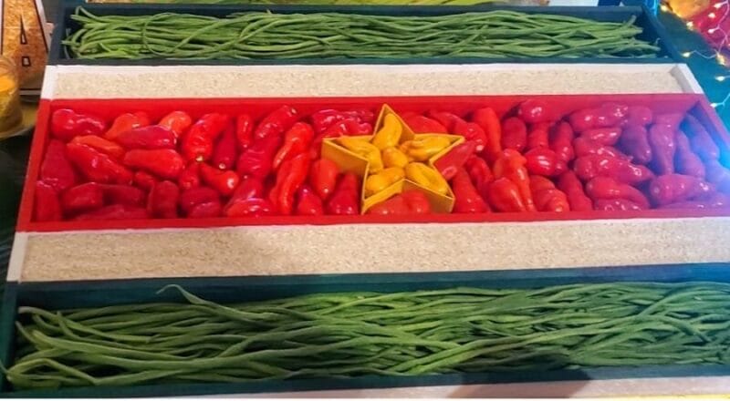 Surinaamse vlag met kouseband rijst peper