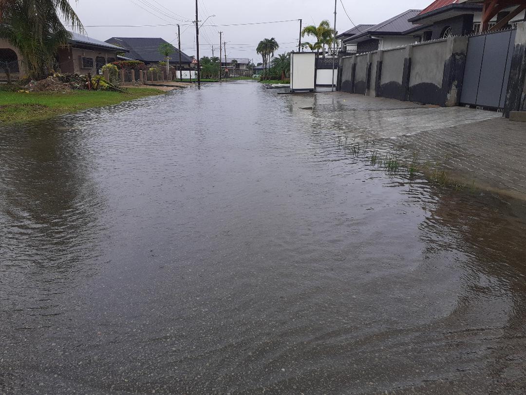 Wateroverlast in Paramaribo