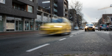 Het verkeer in Nederland is complexer dan in Suriname.