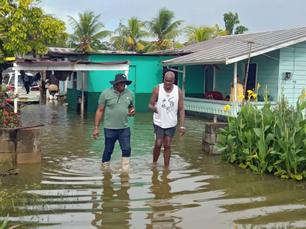 plein ivanildo clevia wateroverlast regen