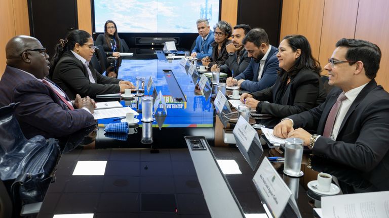 MoU in beeld na overleg tussen Suriname en Brazilië over connectiviteit en broadcasting
