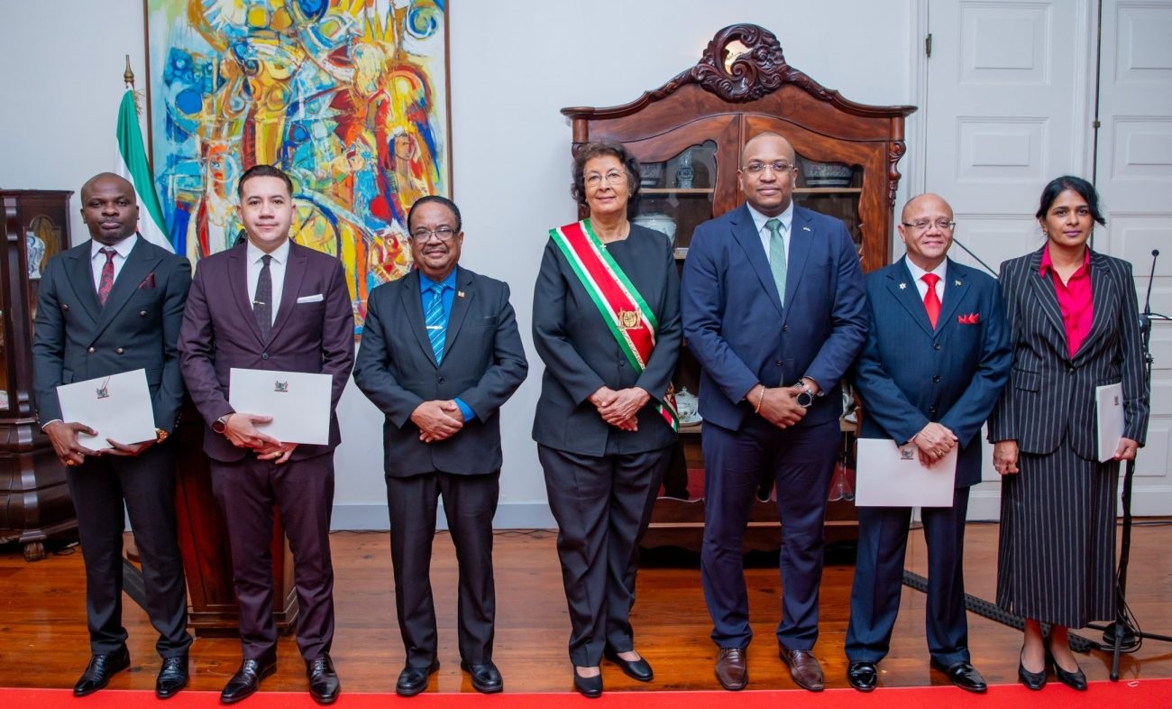 Nieuwe diplomaten krijgen opdracht Suriname krachtig te vertegenwoordigen