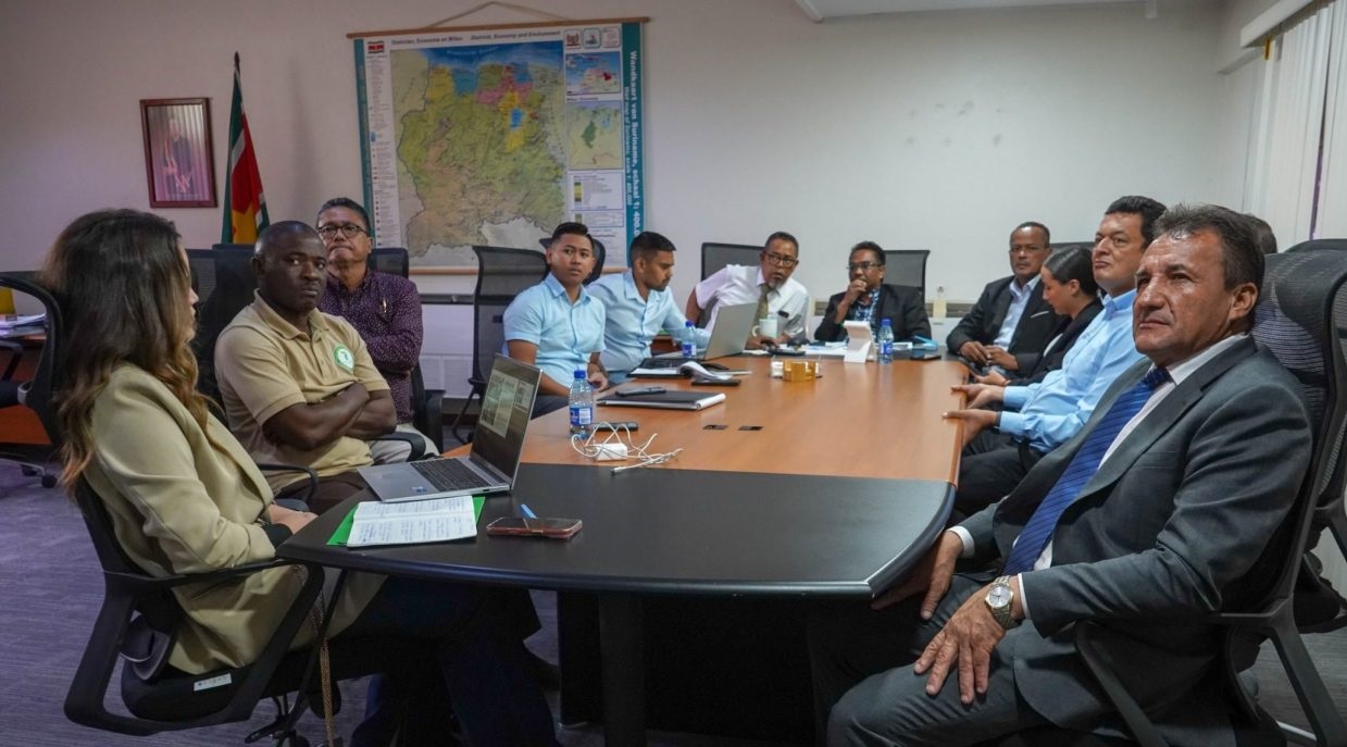 Suriname en Colombia onderzoeken samenwerking voor modernisering landbouwsector