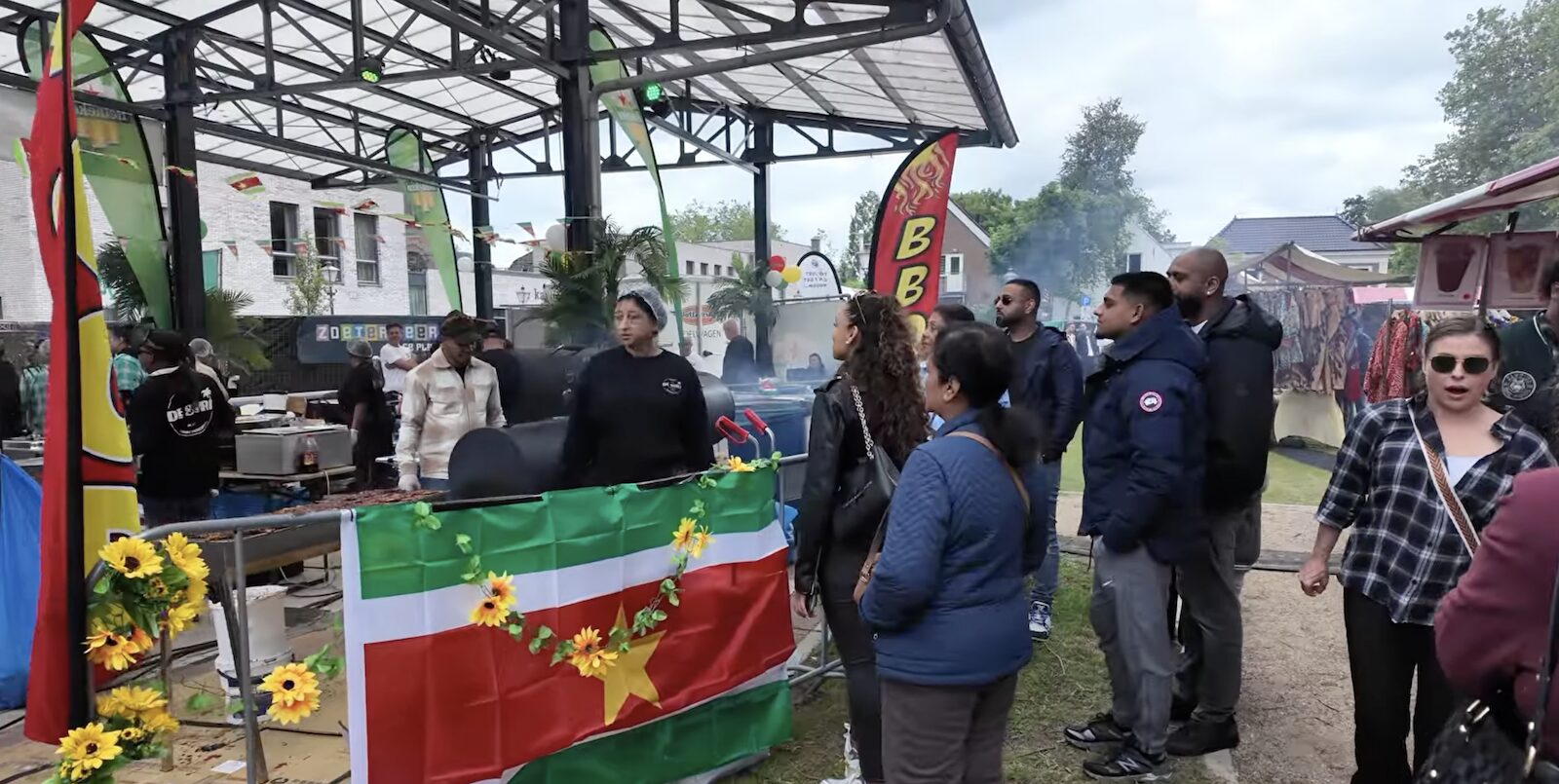SURIFEST is opgezet om te voldoen aan een grote vraag binnen de multiculturele samenleving van Zuid-Holland naar een vernieuwd, grootschalig Surinaams cultuurfestival. Foto: Leon Koppenol