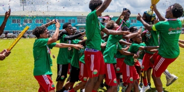Jeugd van Robinhood grijpt overtuigend het kampioenschap