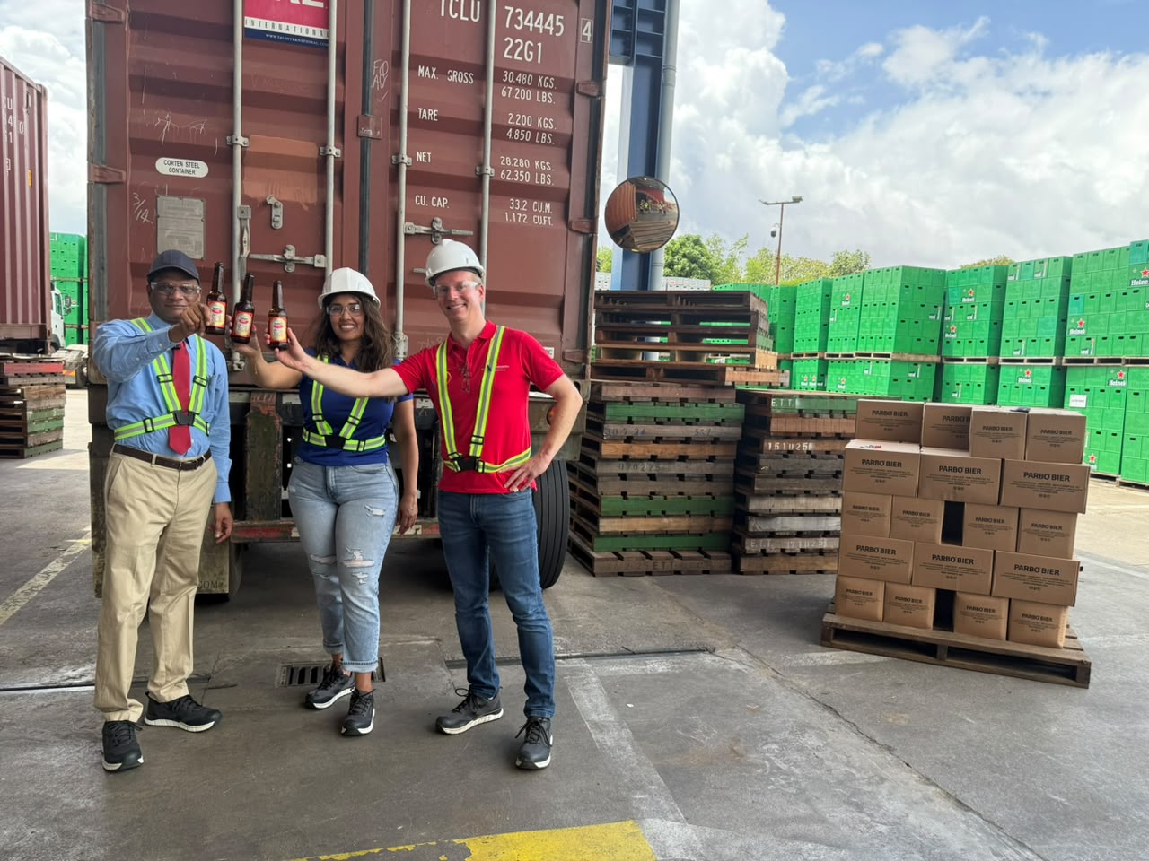 Parbo Bier 275 ml officieel gelanceerd op Guyanese markt