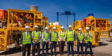 CEO Patrick Pouyanné bezoekt Suriname en logistieke basis Kuldipsingh