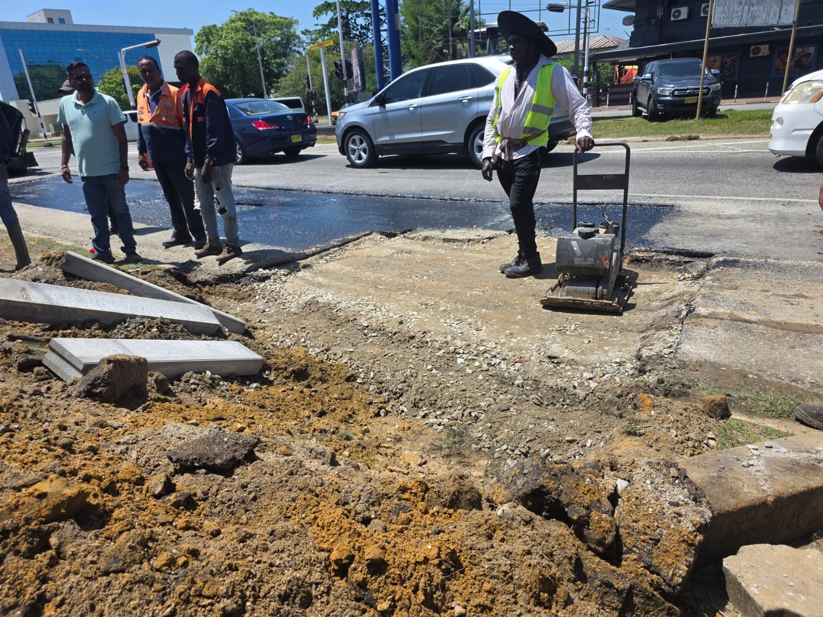 Herstel pothole draagt bij aan veiligere verkeerssituatie