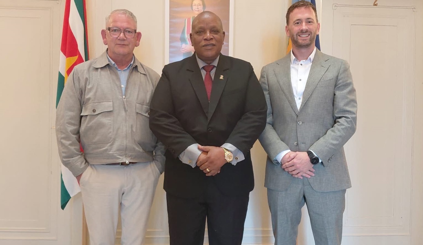 Nederlandse zorgdelegatie bereidt trainingsmissie naar Suriname voor.