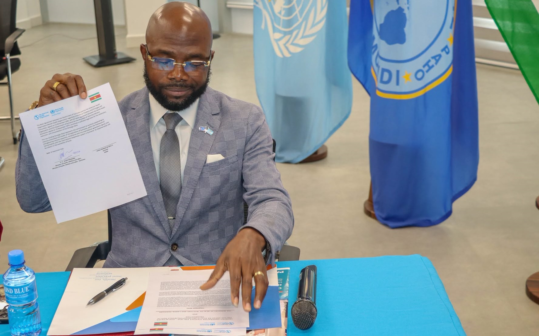 Suriname en PAHO/WHO bundelen krachten voor betere gezondheidszorg.