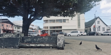 De economische activiteit kan de vraag naar woningen en grond in Paramaribo flink vergroten. Foto: Paramaribo centrum