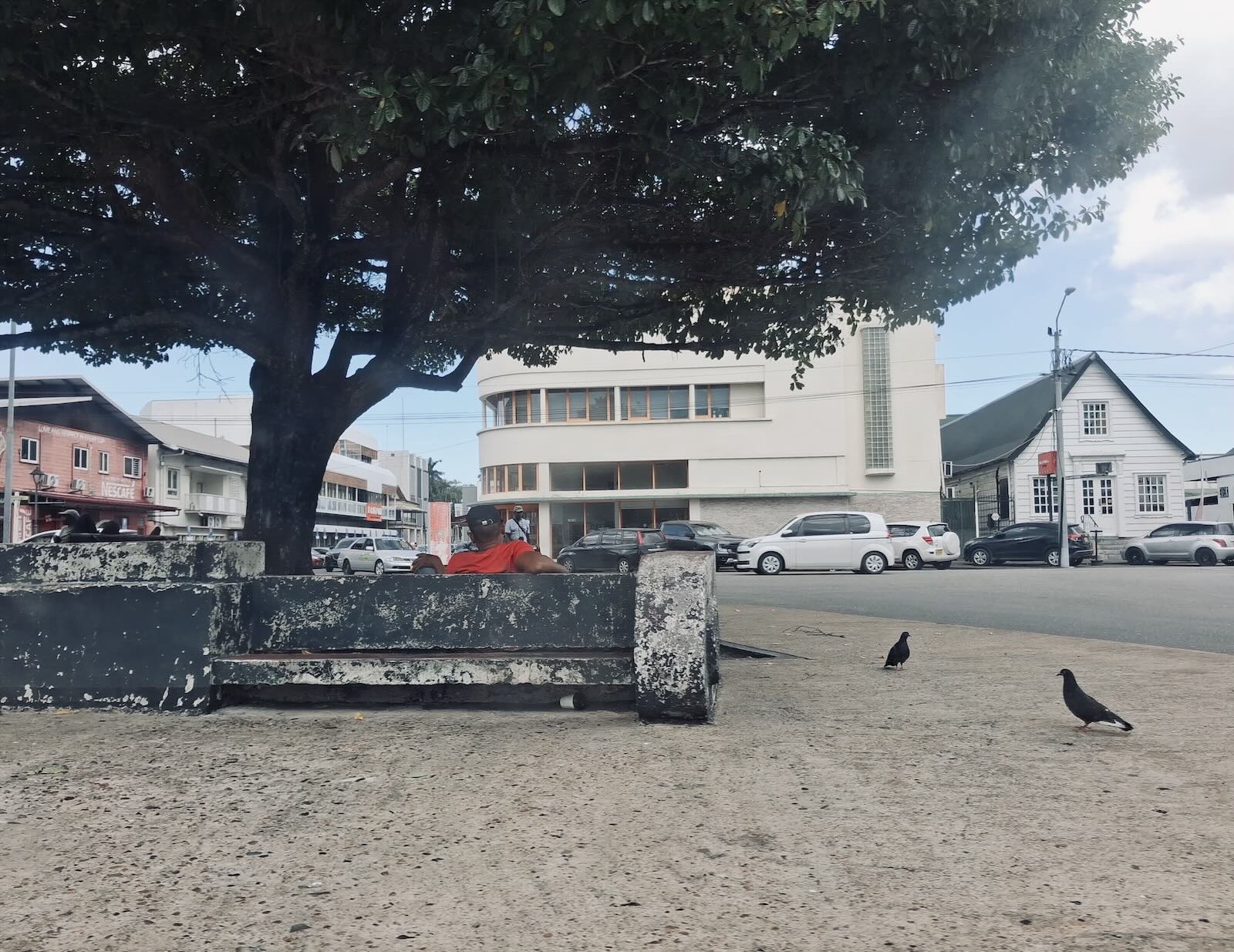 De economische activiteit kan de vraag naar woningen en grond in Paramaribo flink vergroten. Foto: Paramaribo centrum
