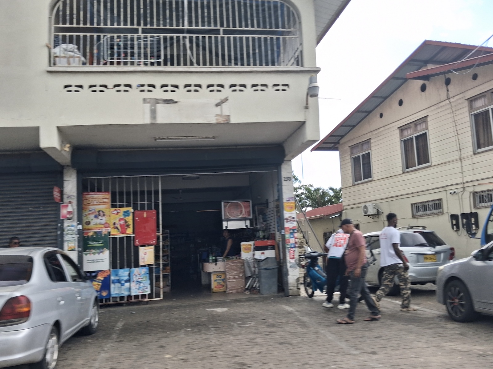 Supermarkt in Paramaribo. Illustratiefoto.