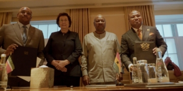 Suriname en Ghana bespreken verdieping van bilaterale samenwerking