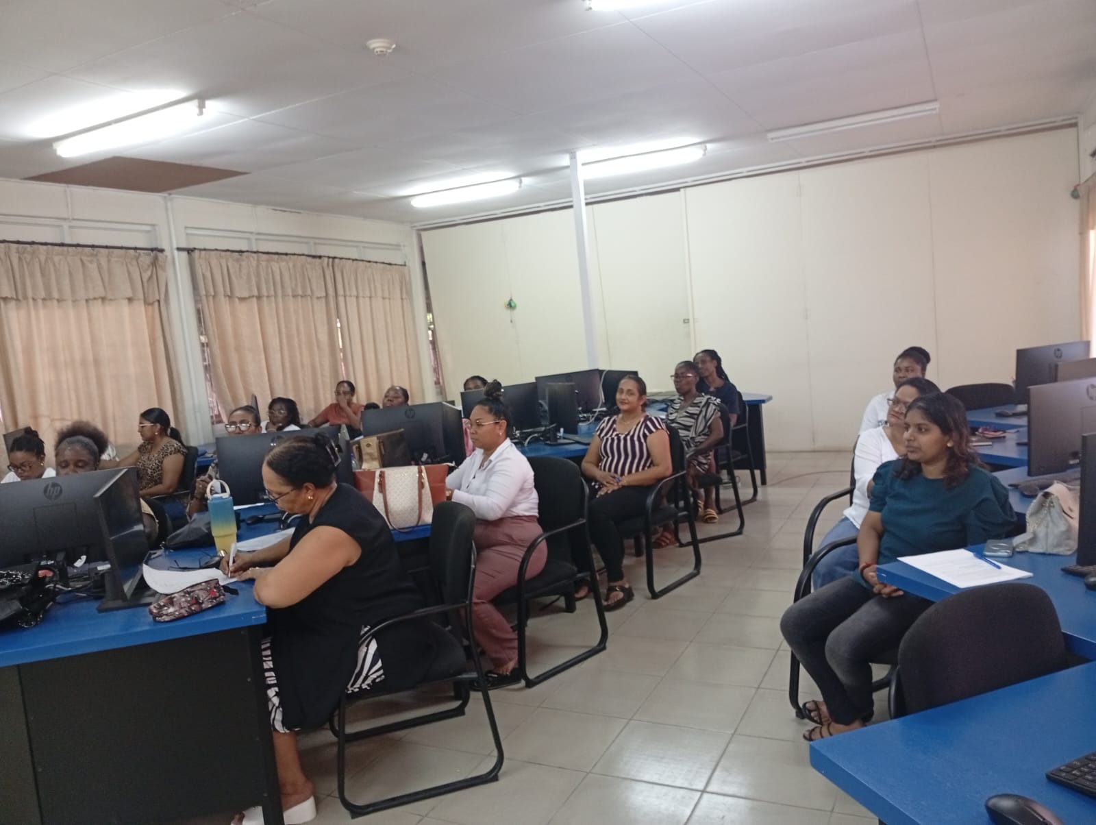 Stichting Better Prepared Suriname geeft jongeren tussen 15 en 18 jaar praktische vaardigheden mee voor de volgende stap.