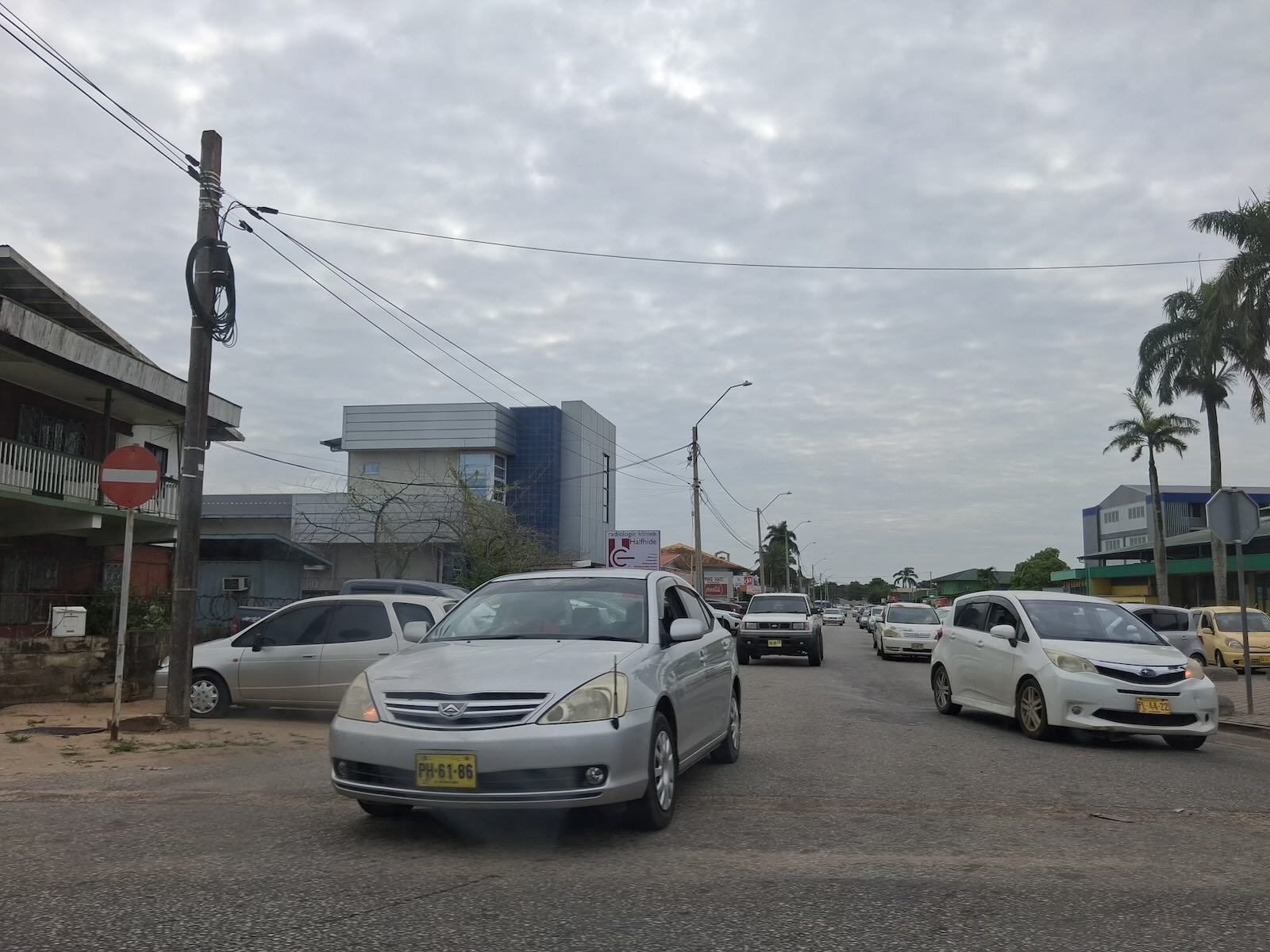 verkeer kruispunt suriname paramaribo