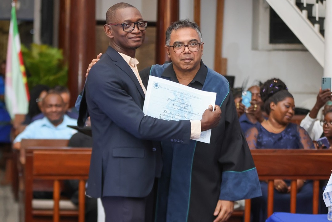 Onderzoek AdeKUS wijst op tekortkomingen in Surinaamse tuberculosebestrijding