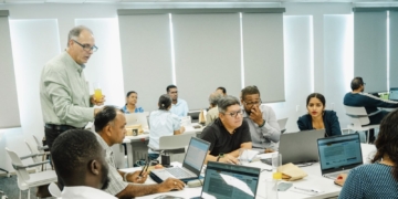 Tijdens de nationale WEFE Nexus-workshop onderzochten deelnemers hoe beslissingen over water, energie en landbouw kunnen bijdragen aan duurzaam beheer van Surinames natuurlijke hulpbronnen. Foto: CDS
