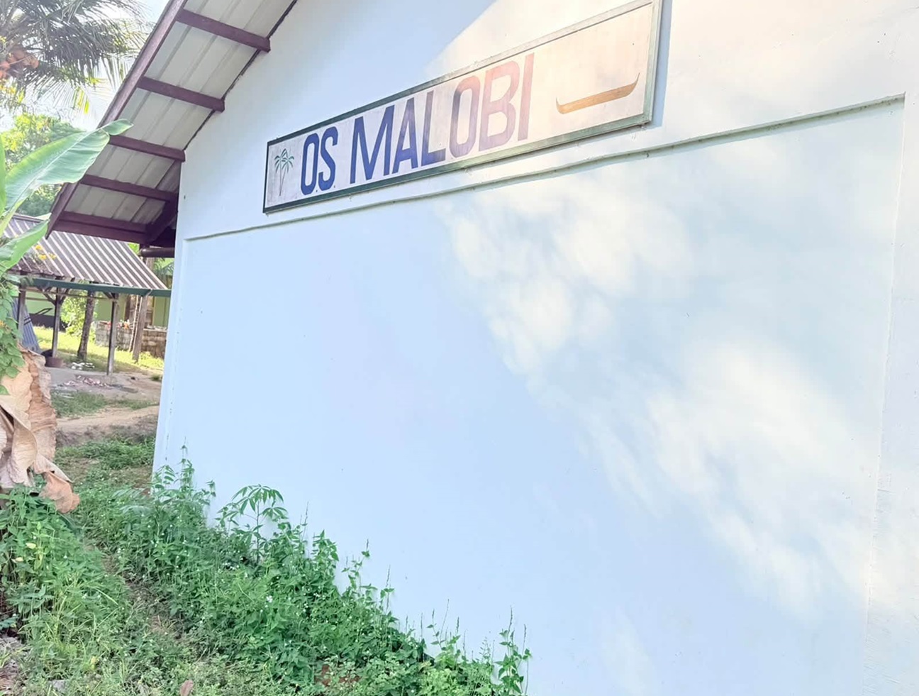Vragen over personeel en mogelijke politieke beïnvloeding rond school Malobi.