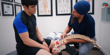 'Wie alleen heeft leren kraken mag zich geen chiropractor noemen.' Foto: illustratief