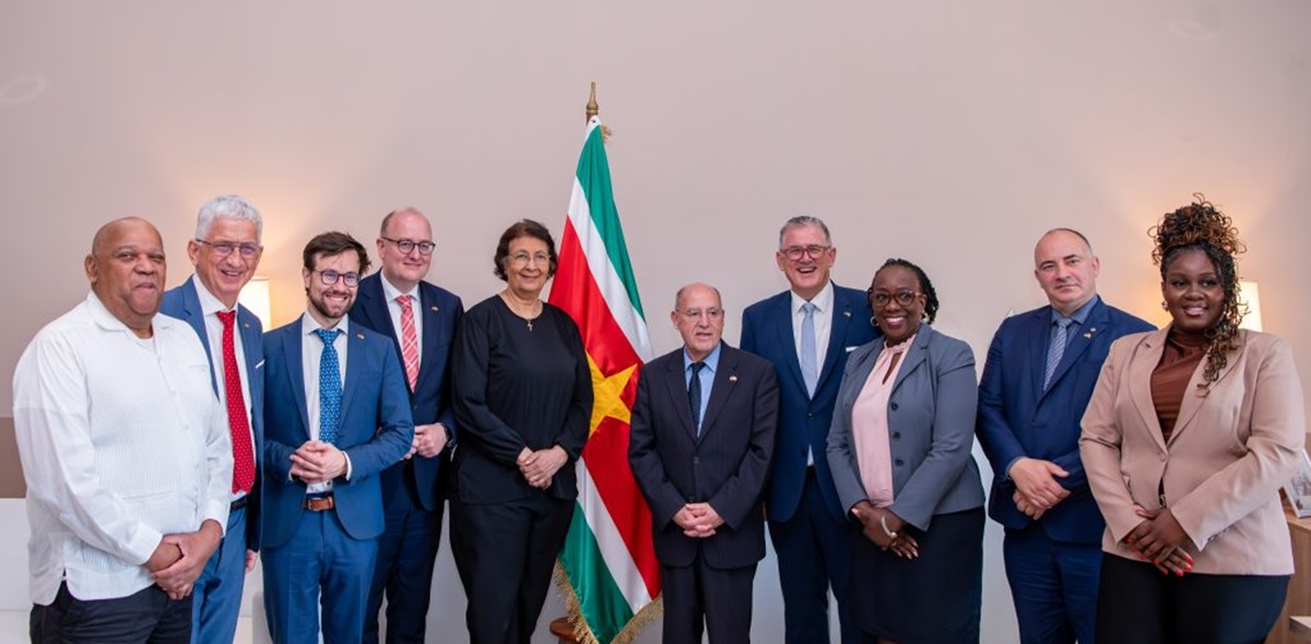 Delegatie pleit voor Duitse ambassade voor Suriname en Guyana.