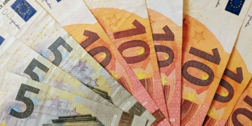 Ook Surinamers kunnen geld tegoed hebben als hun uitkering tussen 2020 en 2024 verkeerd is berekend.