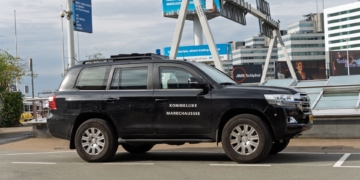 Koninklijke Marechaussee op Schiphol