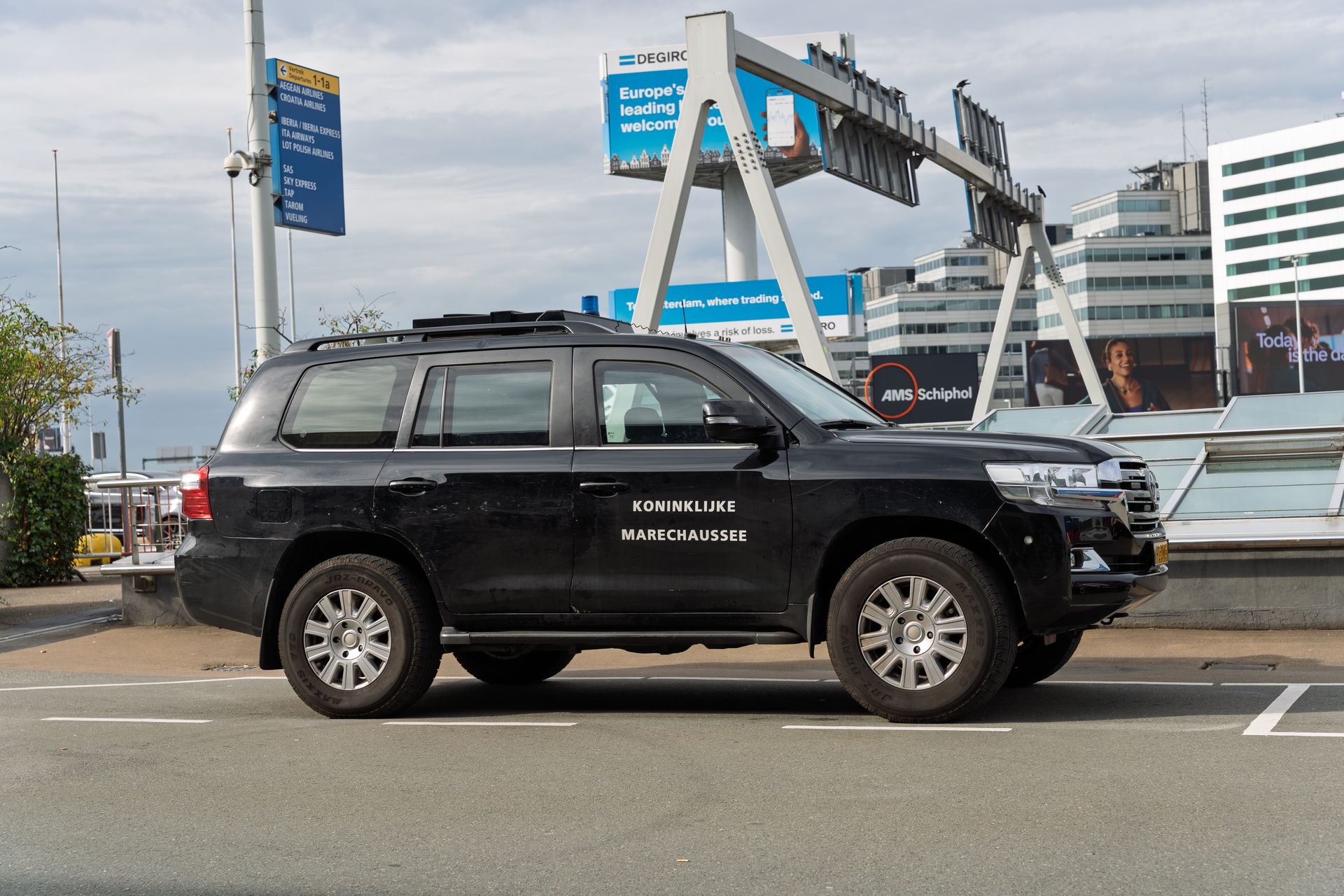Koninklijke Marechaussee op Schiphol