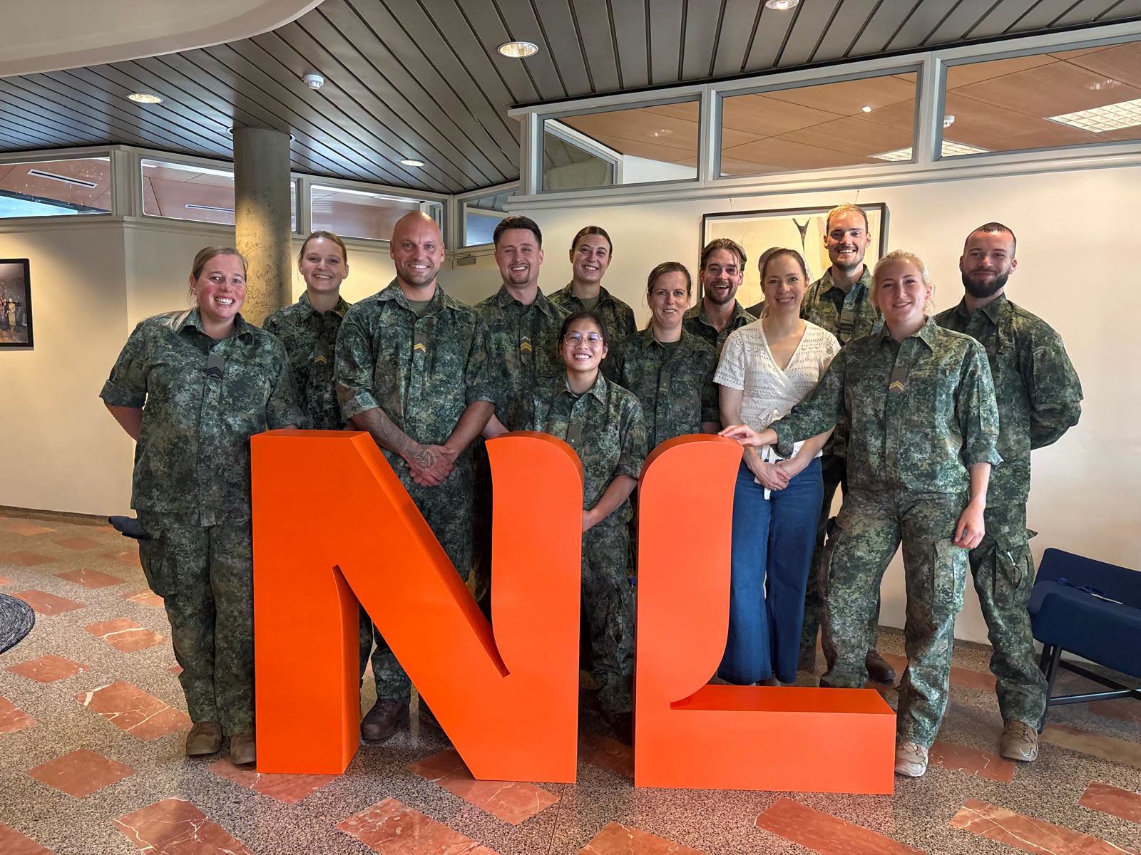 Nederlandse militaire zorgverleners ondersteunen gezondheidszorg in Suriname.