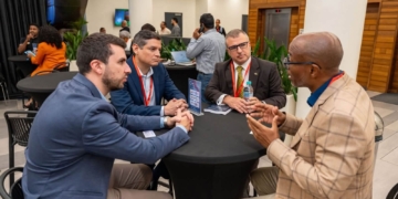 Suriname en Guyana zoeken kansen voor industriële groei en regionale samenwerking.