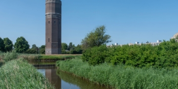 Zoetermeer behoort volgens CBS-cijfers tot de Nederlandse gemeenten met het hoogste aandeel inwoners met Surinaamse herkomst.